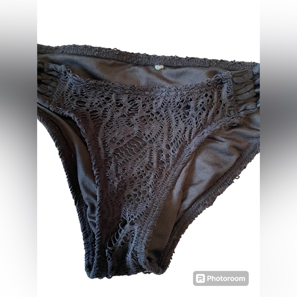 2 for $20 sale on swimwear! | Women’s Roxy black crochet bikini bottoms